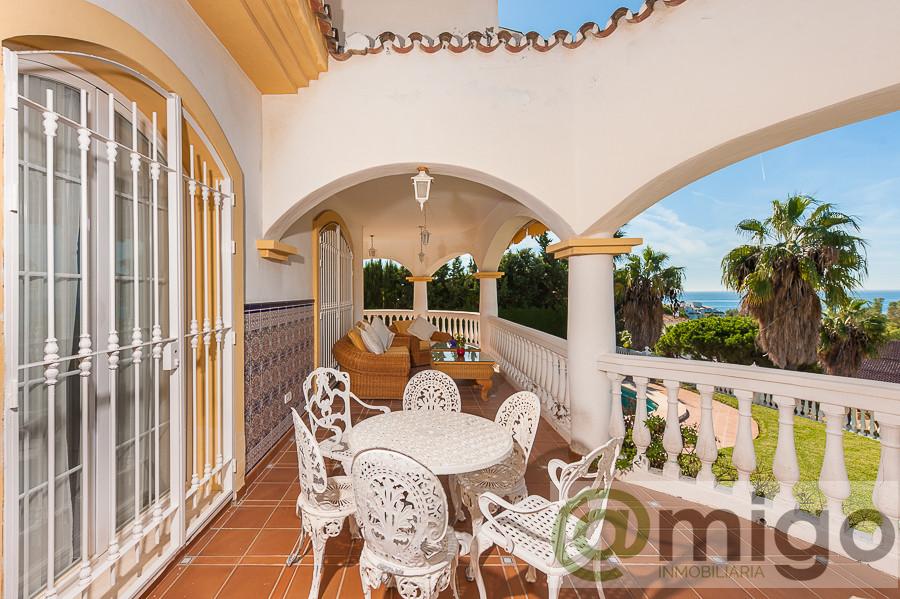 Продажа от

 Виллa на Benalmadena