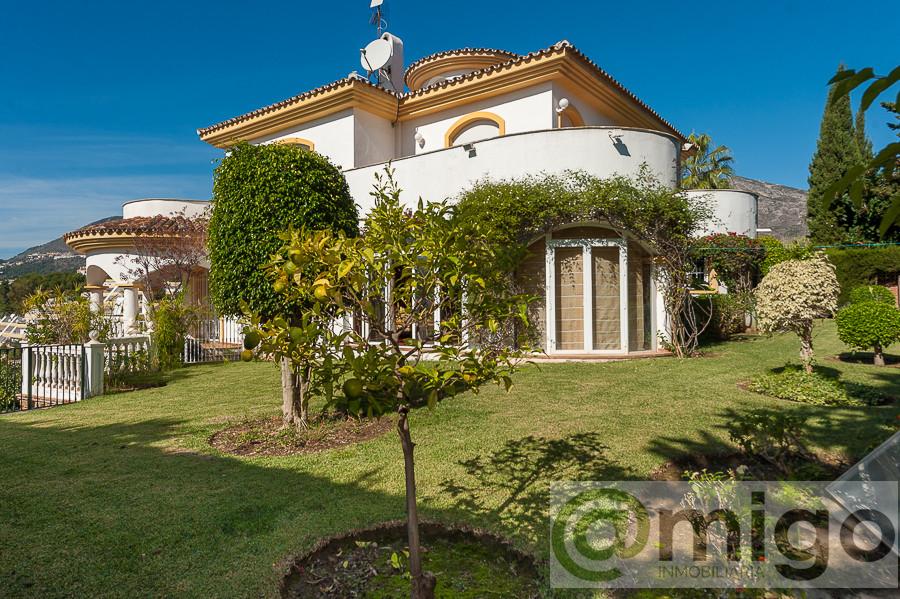 Продажа от

 Виллa на Benalmadena