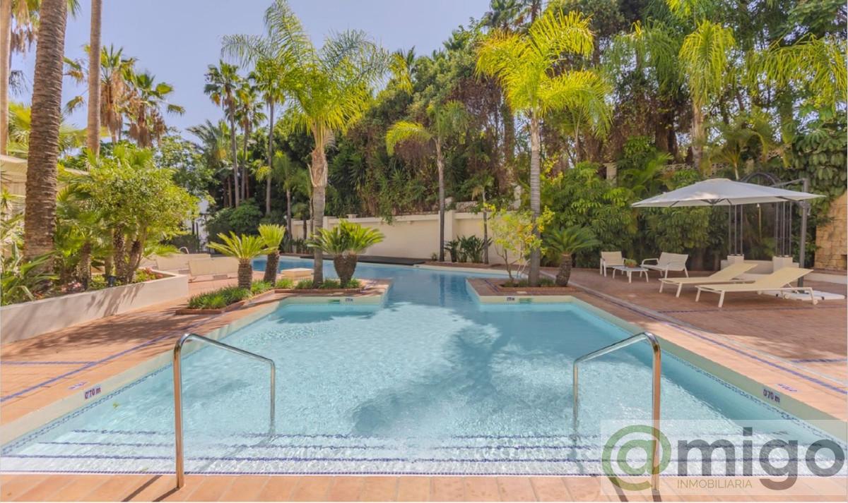 For sale of penthouse in Marbella