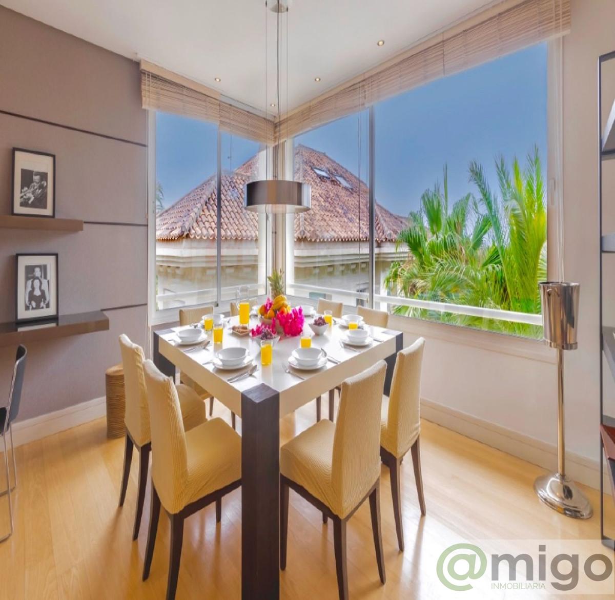 For sale of penthouse in Marbella