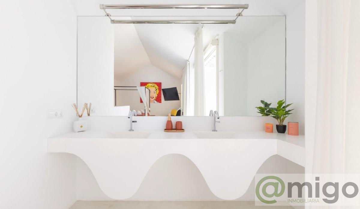 For sale of penthouse in Marbella