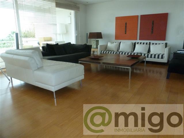 For sale of penthouse in Marbella