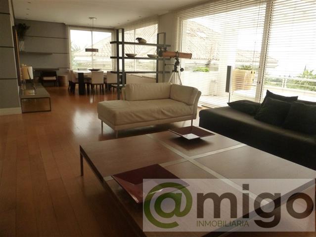For sale of penthouse in Marbella