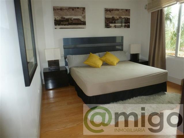 For sale of penthouse in Marbella