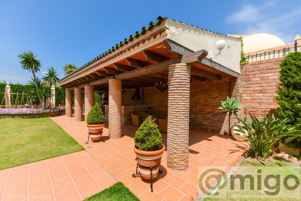 Venta de villa en Benalmadena