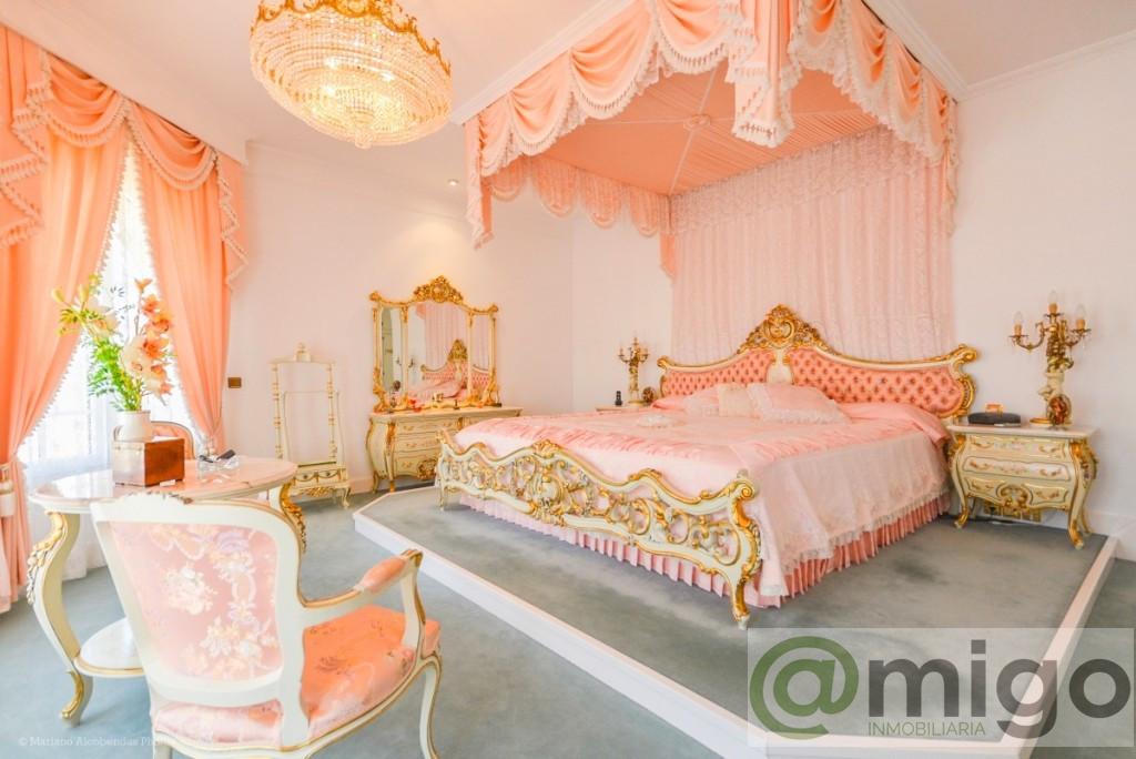 Venta de villa en Benalmadena