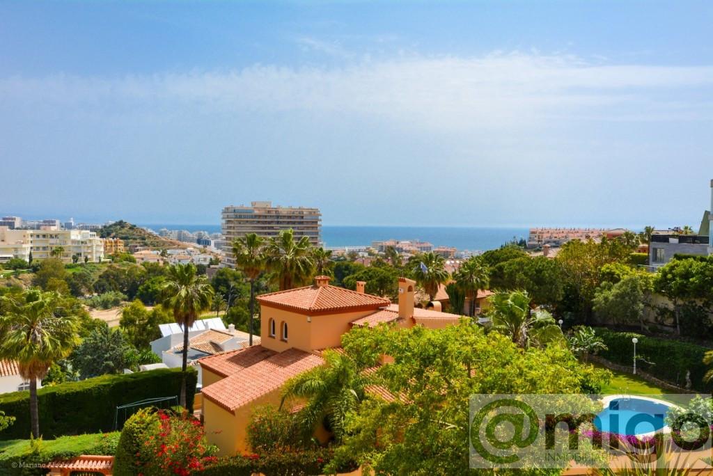 Venta de villa en Benalmadena