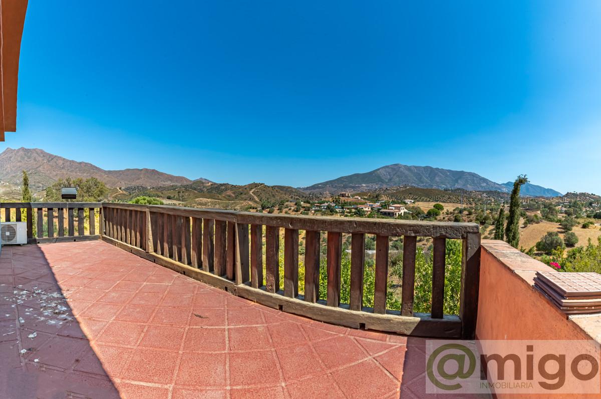 For sale of villa in Mijas Costa