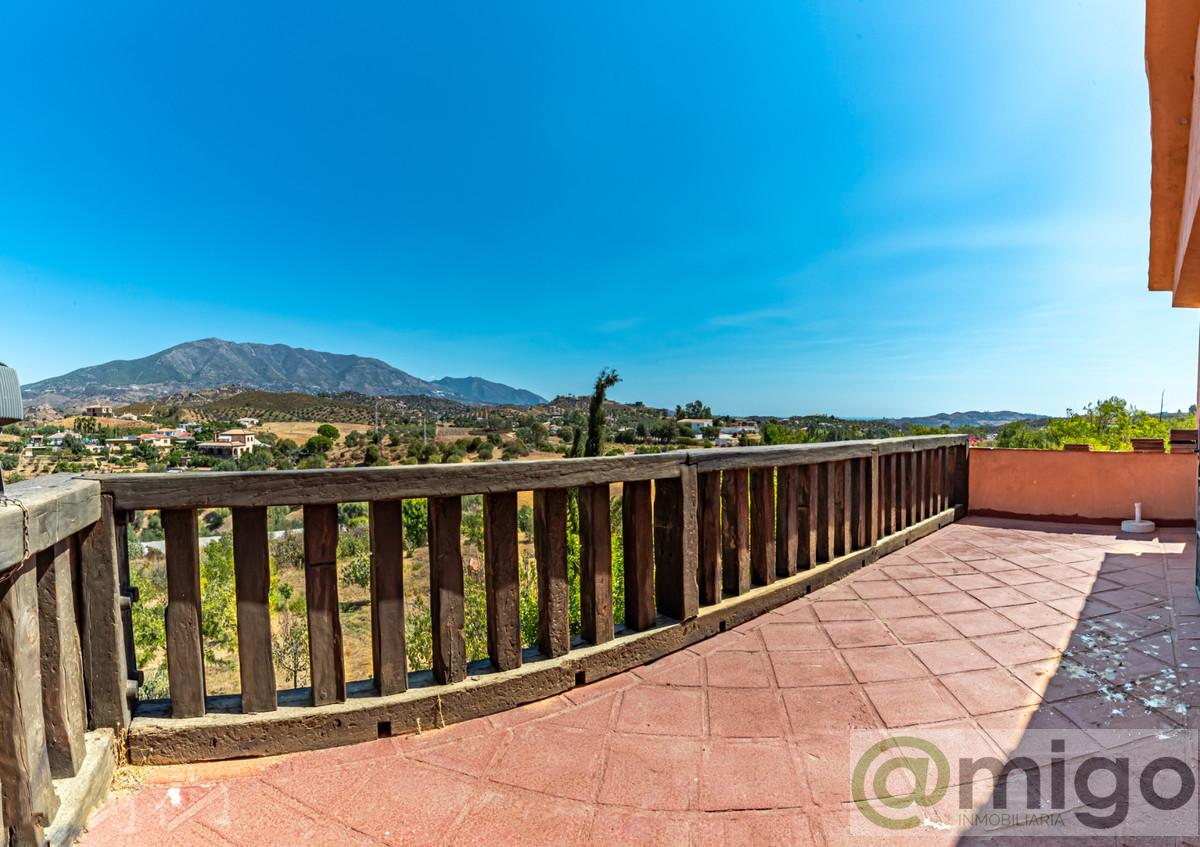 For sale of villa in Mijas Costa