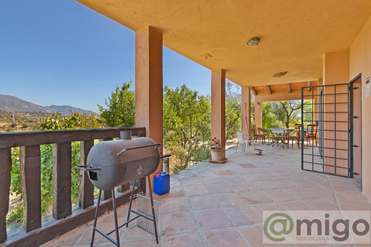 For sale of villa in Mijas Costa