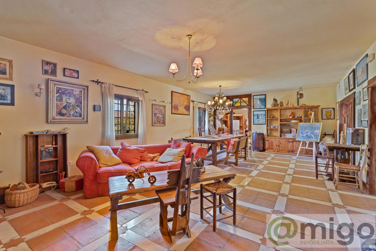 For sale of villa in Mijas Costa