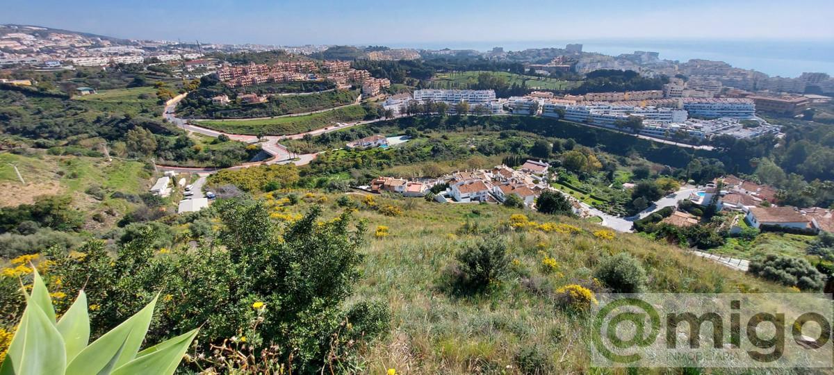 For sale of land in Benalmadena Costa