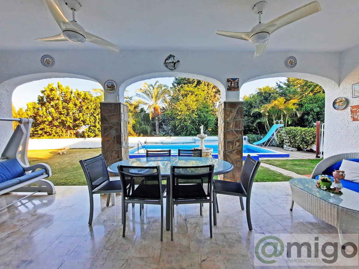 Venta de villa en Benalmadena Costa