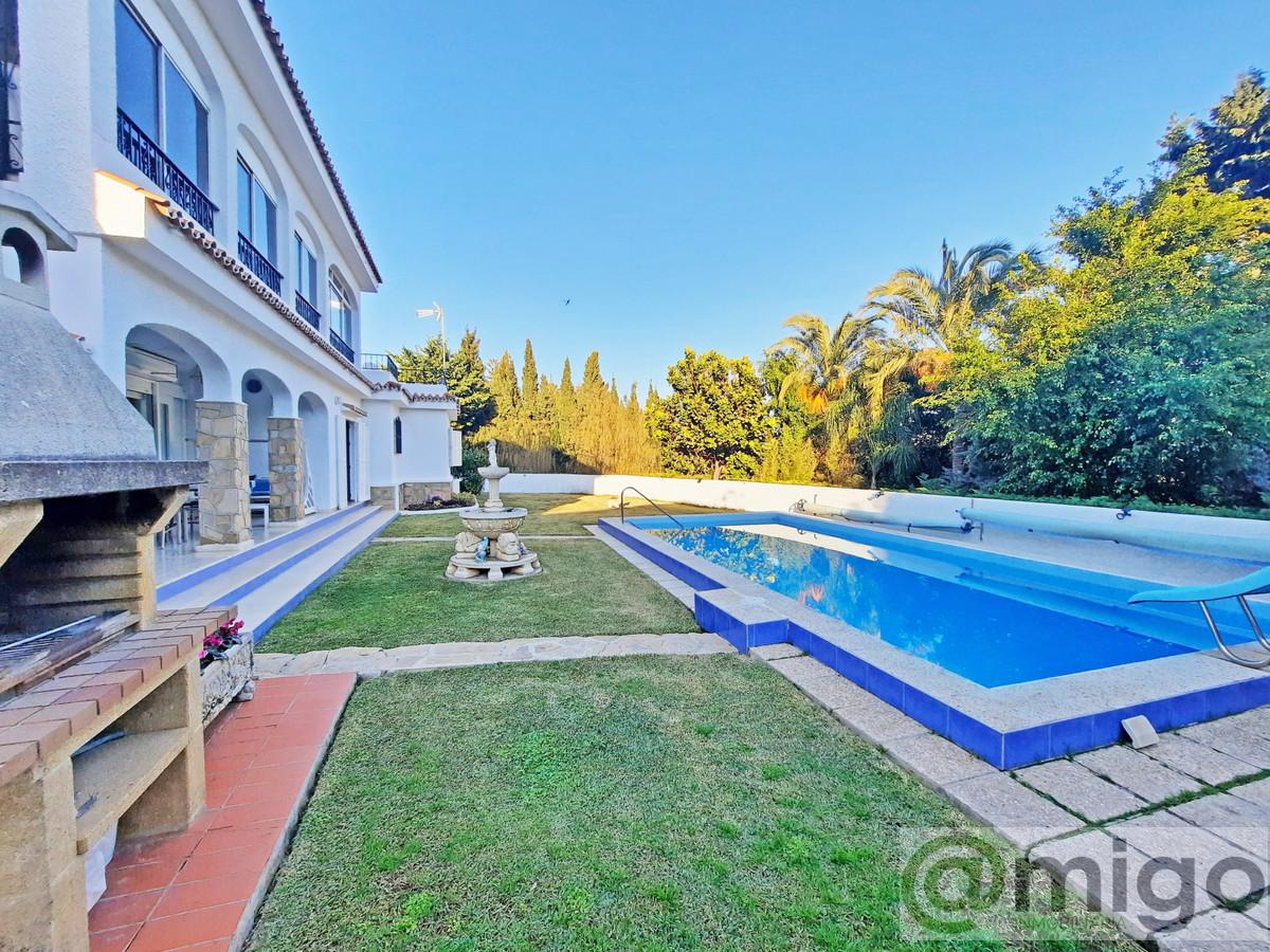 Venta de villa en Benalmadena Costa
