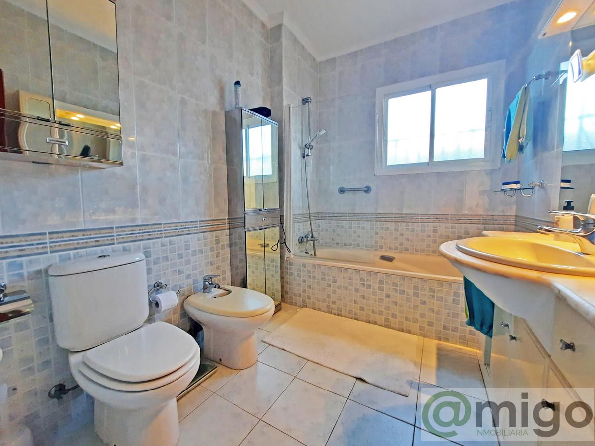 Venta de villa en Benalmadena Costa