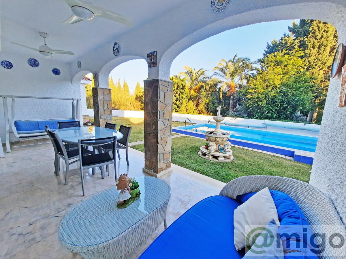 Venta de villa en Benalmadena Costa
