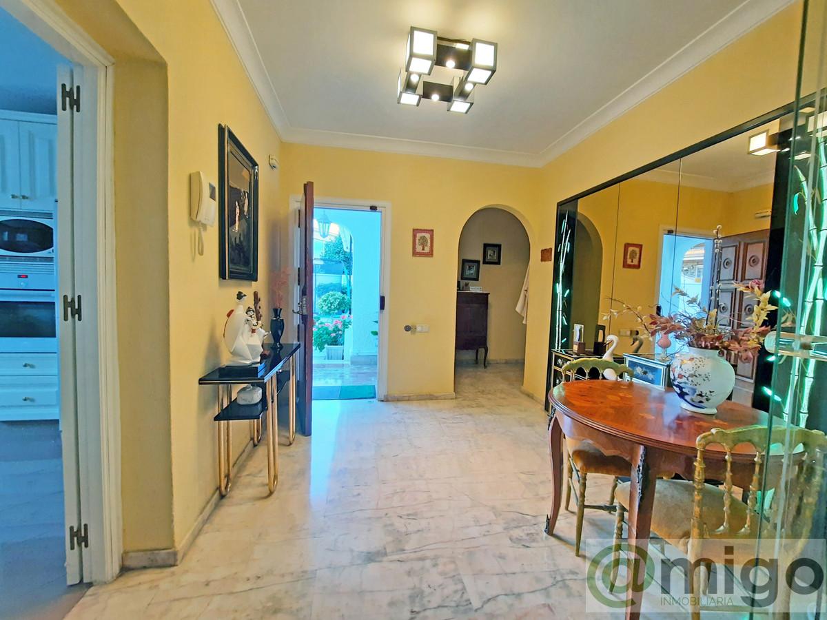 Venta de villa en Benalmadena Costa