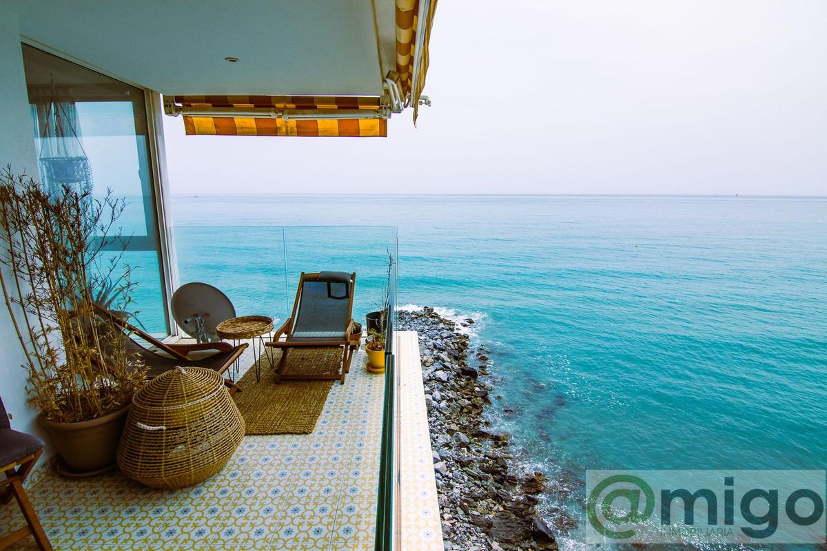 For sale of apartment in Benalmadena Costa