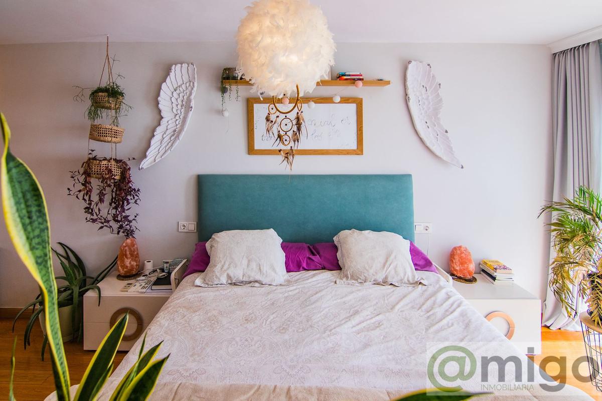 For sale of apartment in Benalmadena Costa