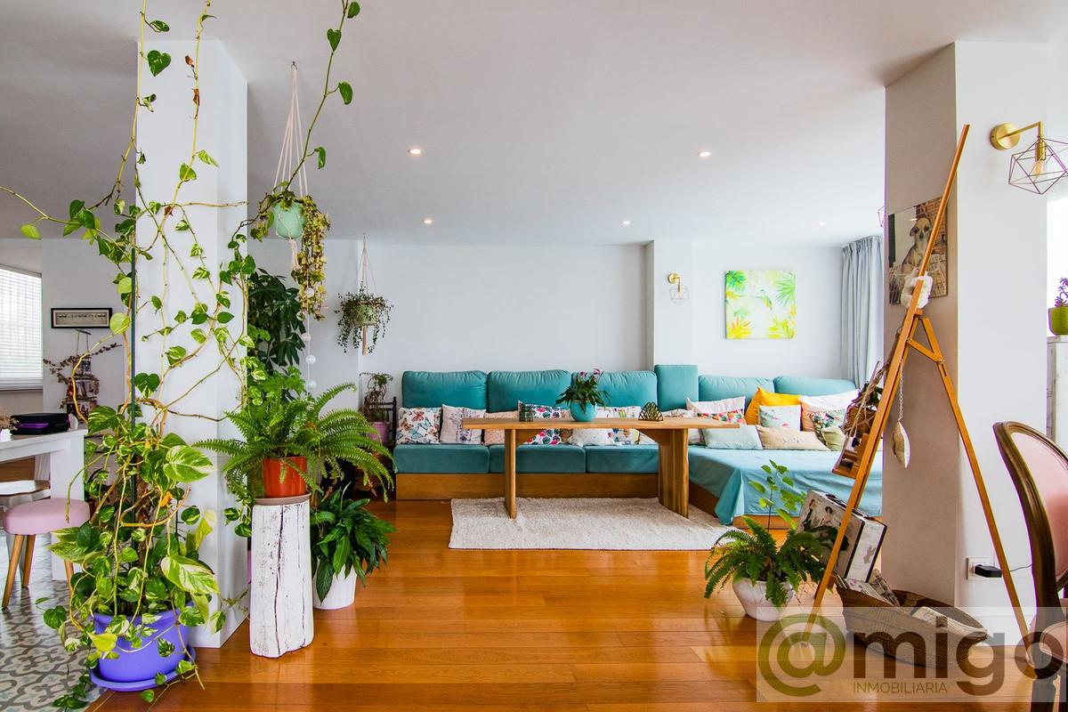 For sale of apartment in Benalmadena Costa