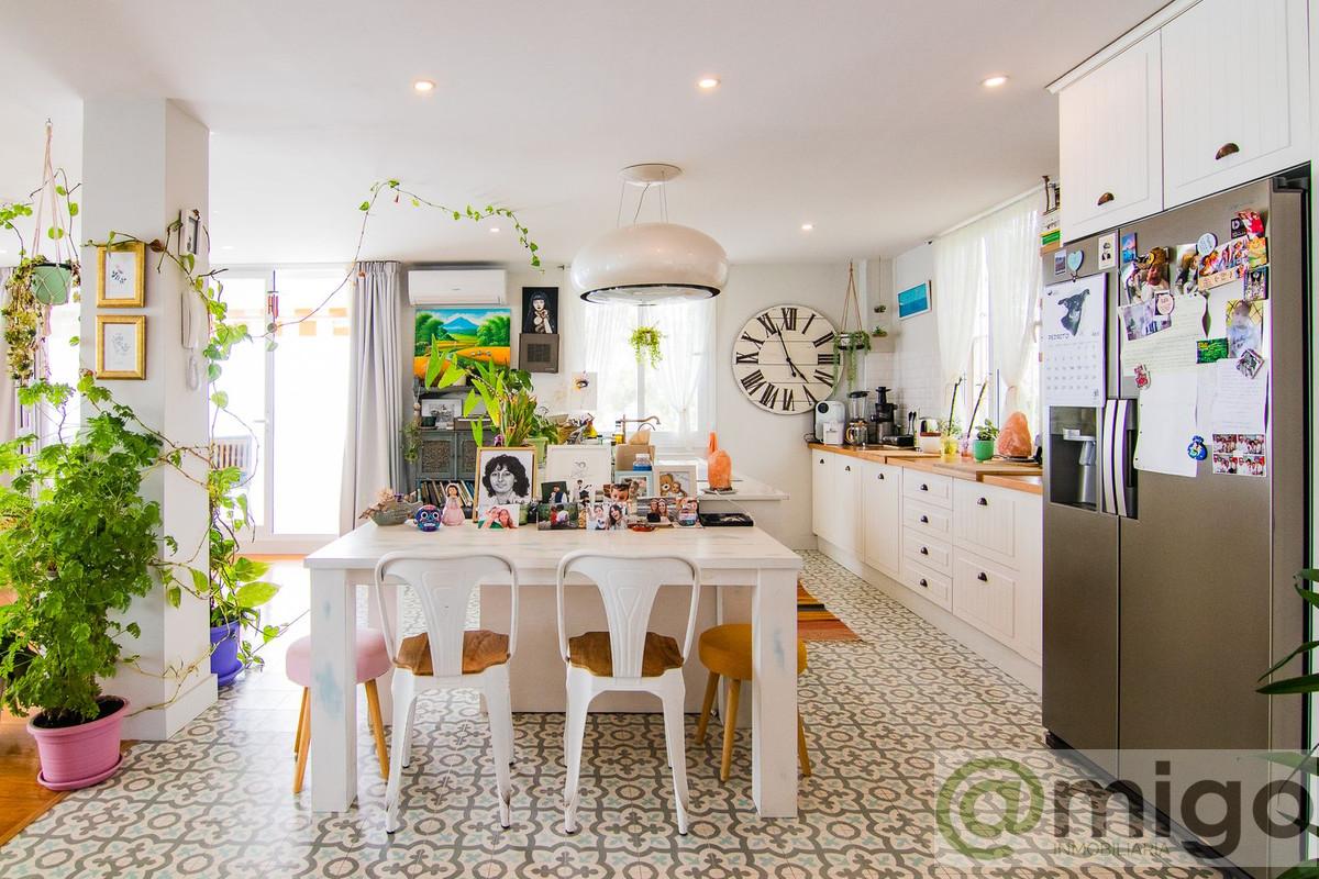 For sale of apartment in Benalmadena Costa