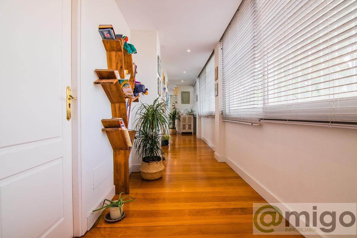 For sale of apartment in Benalmadena Costa