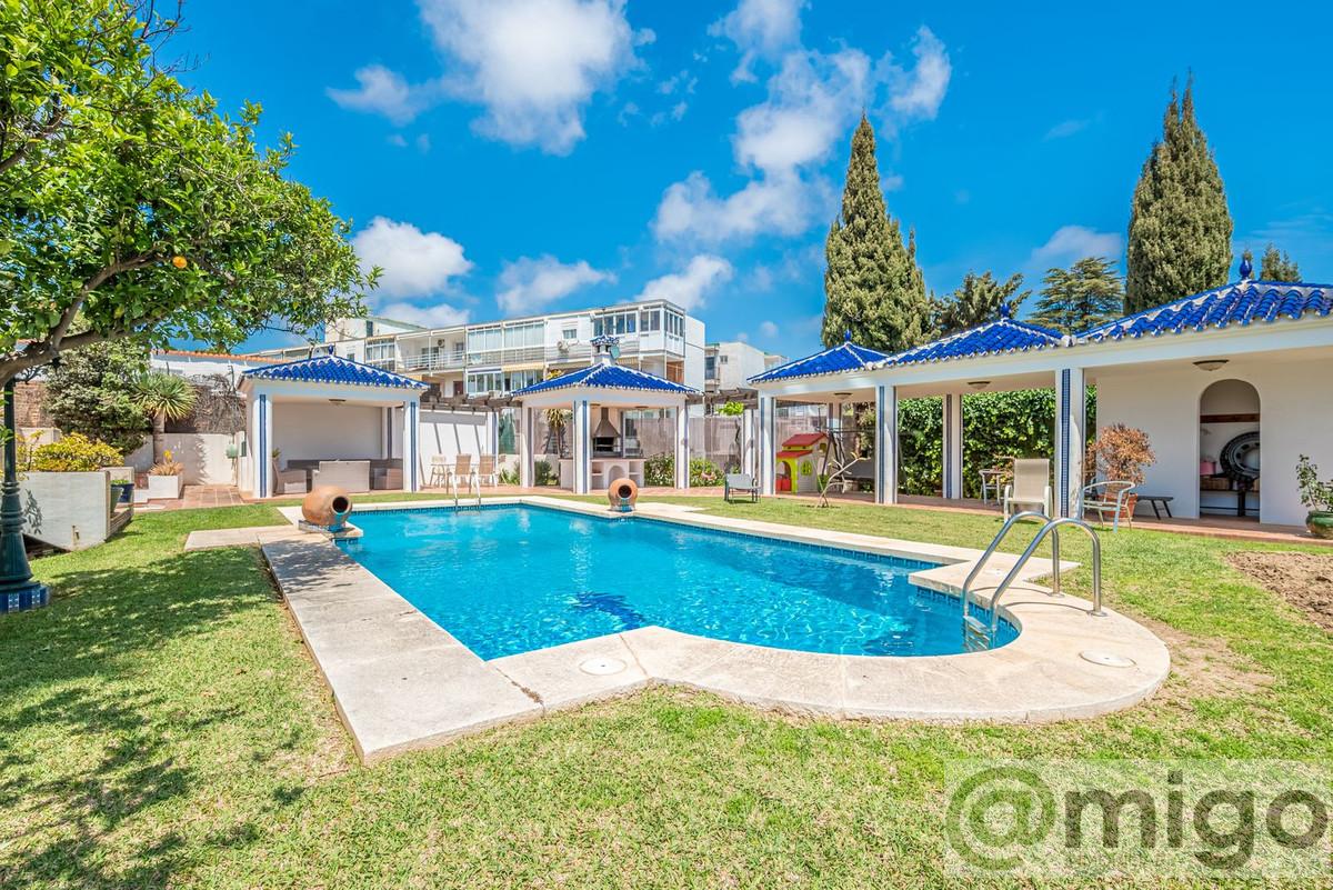 Venta de villa en Benalmadena