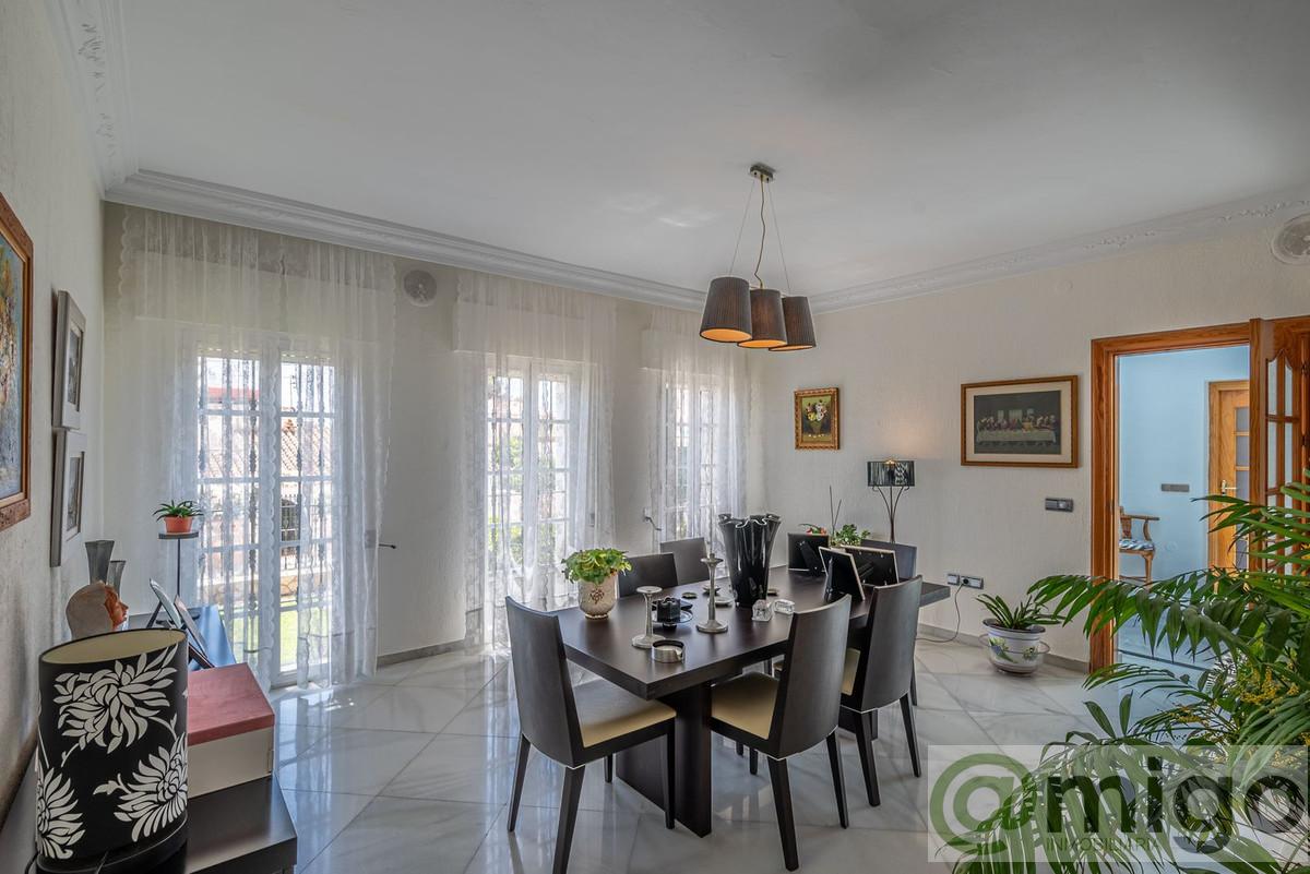 Venta de villa en Benalmadena
