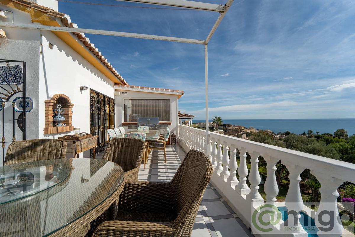 Venta de villa en Benalmadena Costa