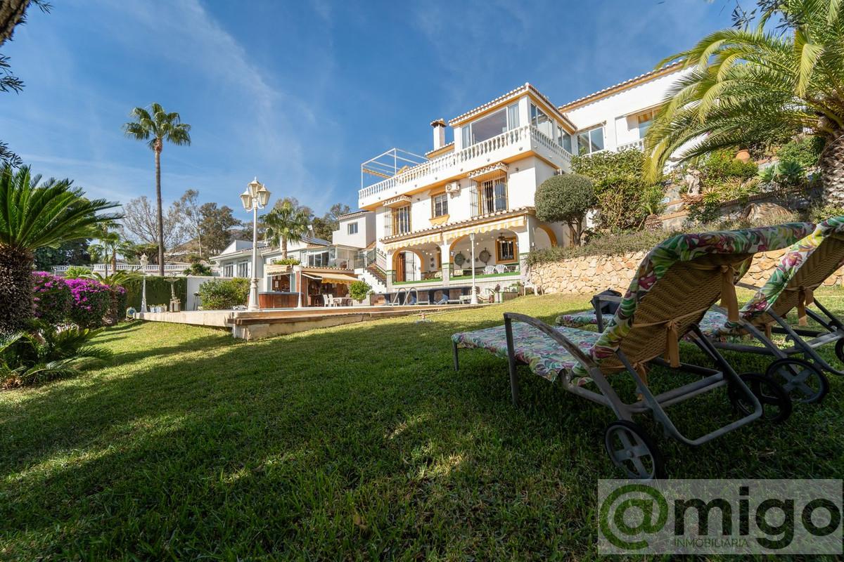 Venta de villa en Benalmadena Costa