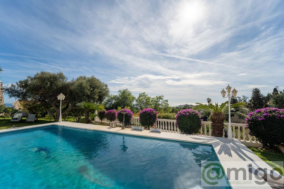 Venta de villa en Benalmadena Costa