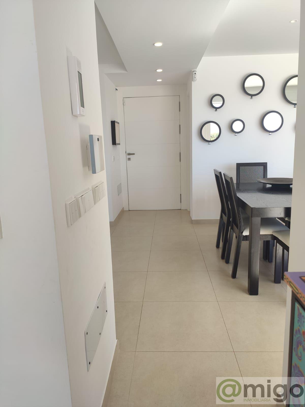 For sale of villa in Estepona
