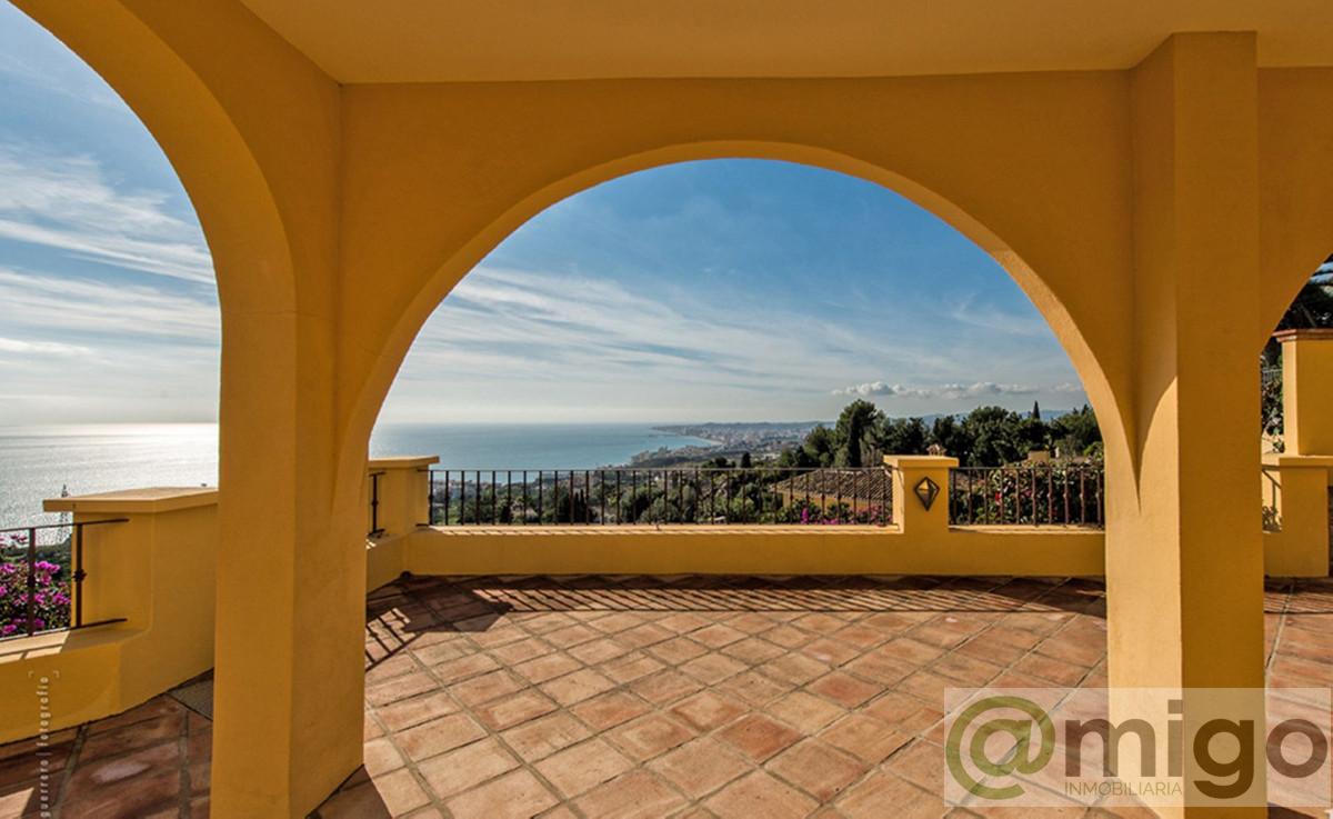 Venta de villa en Benalmadena