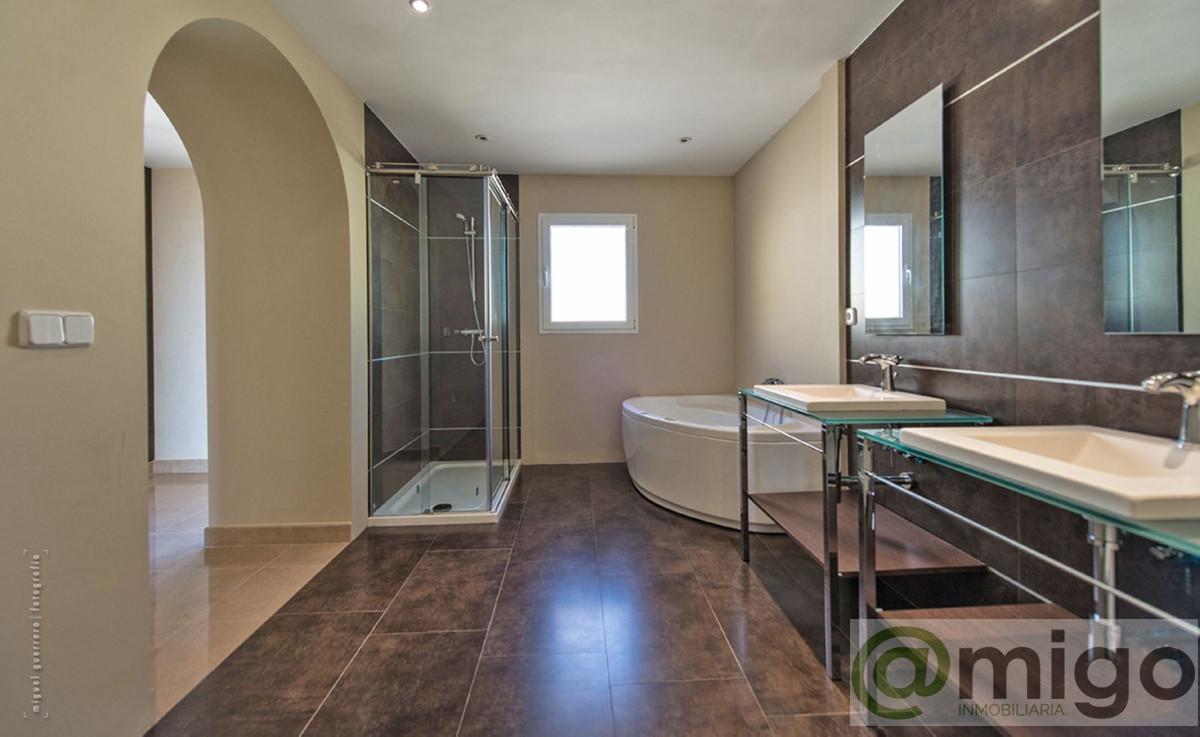 Venta de villa en Benalmadena