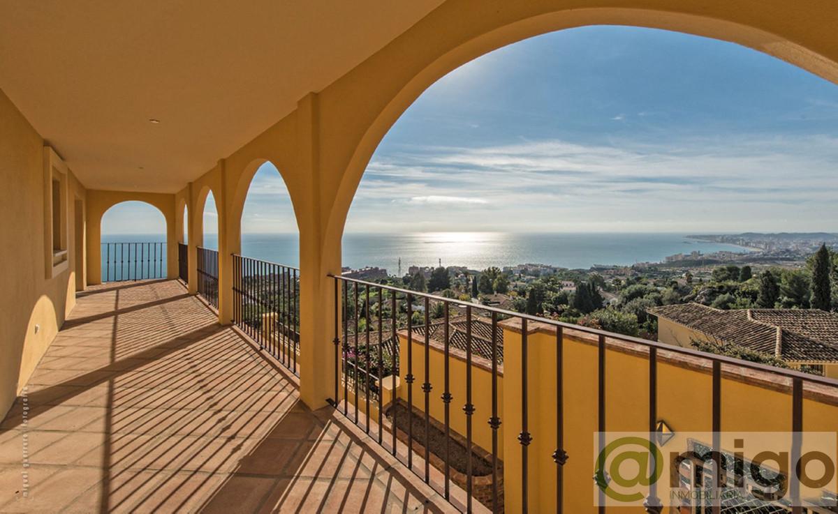 Venta de villa en Benalmadena