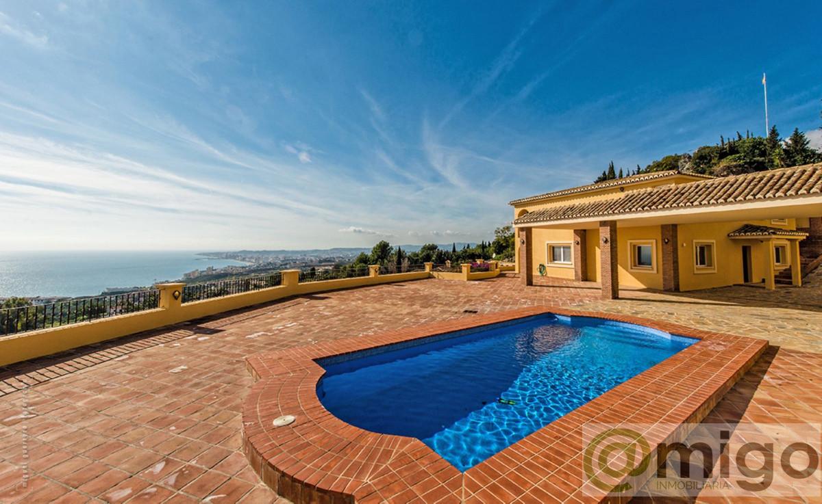 Venta de villa en Benalmadena