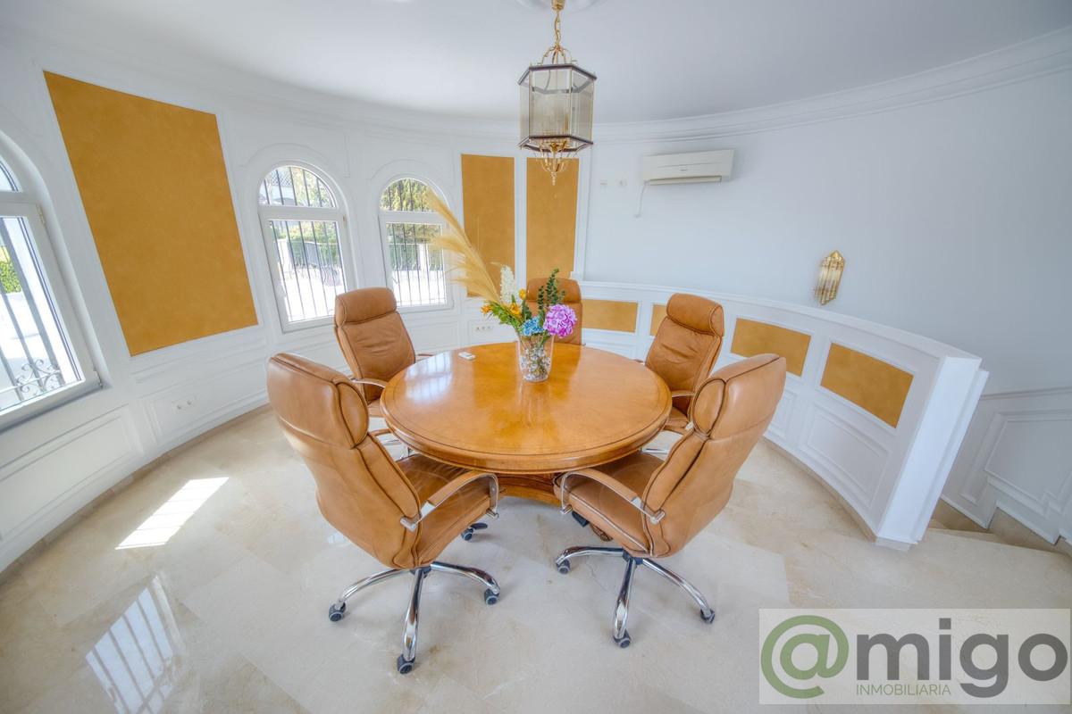 Venta de villa en Benalmadena