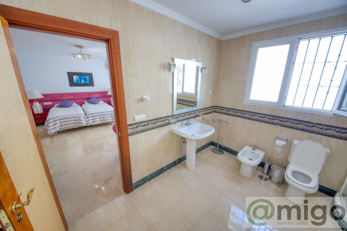 Venta de villa en Benalmadena