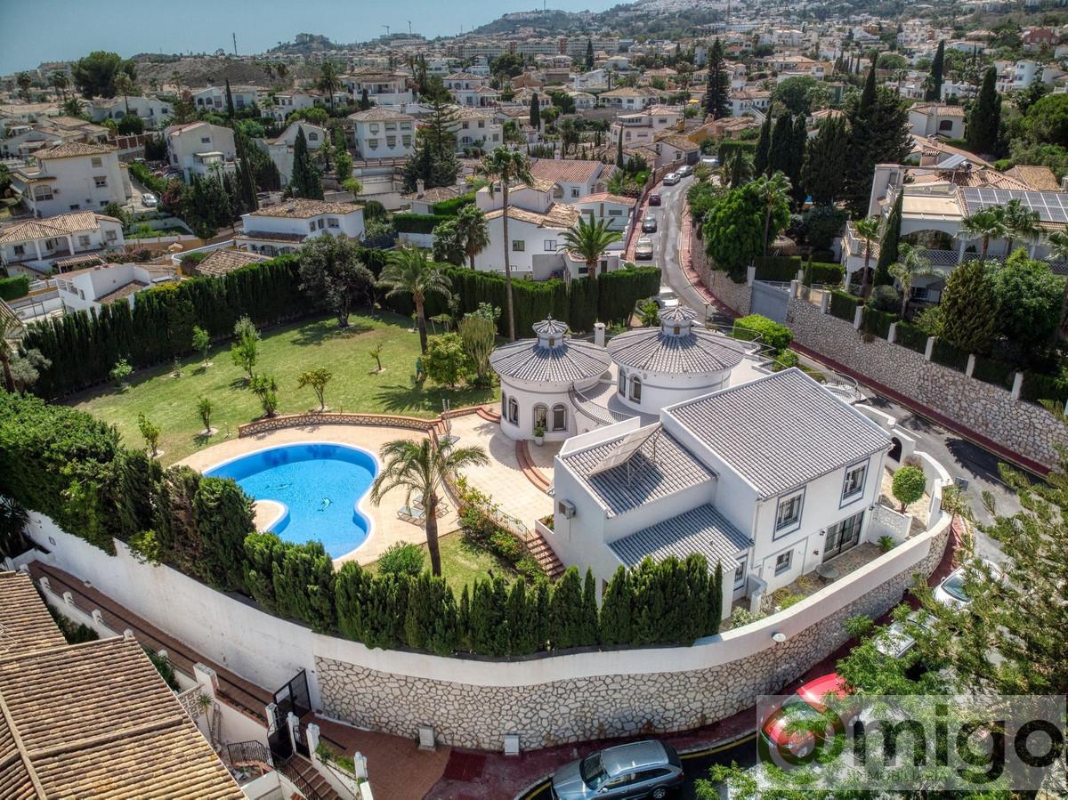 Venta de villa en Benalmadena