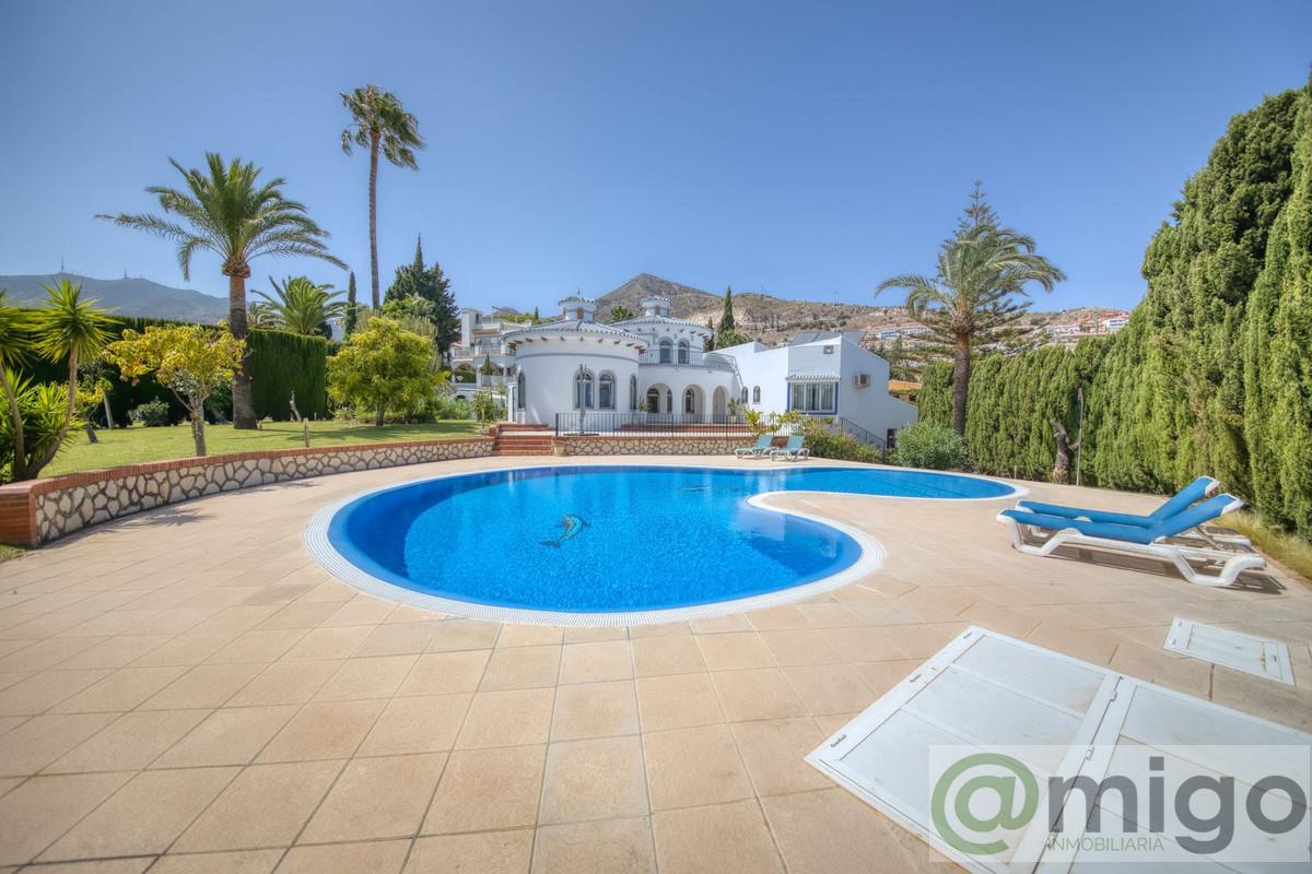 Venta de villa en Benalmadena