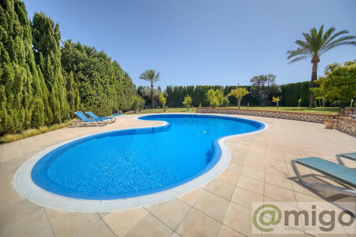 Venta de villa en Benalmadena