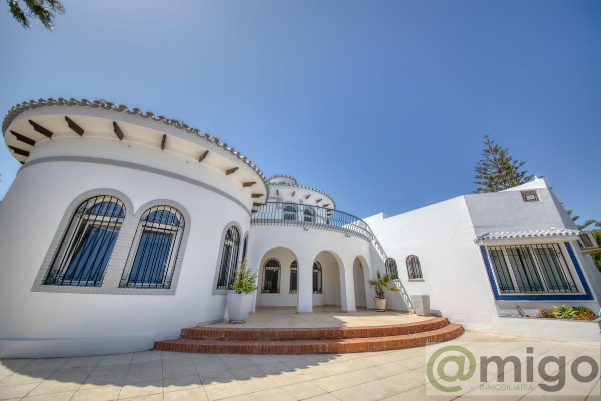 Venta de villa en Benalmadena