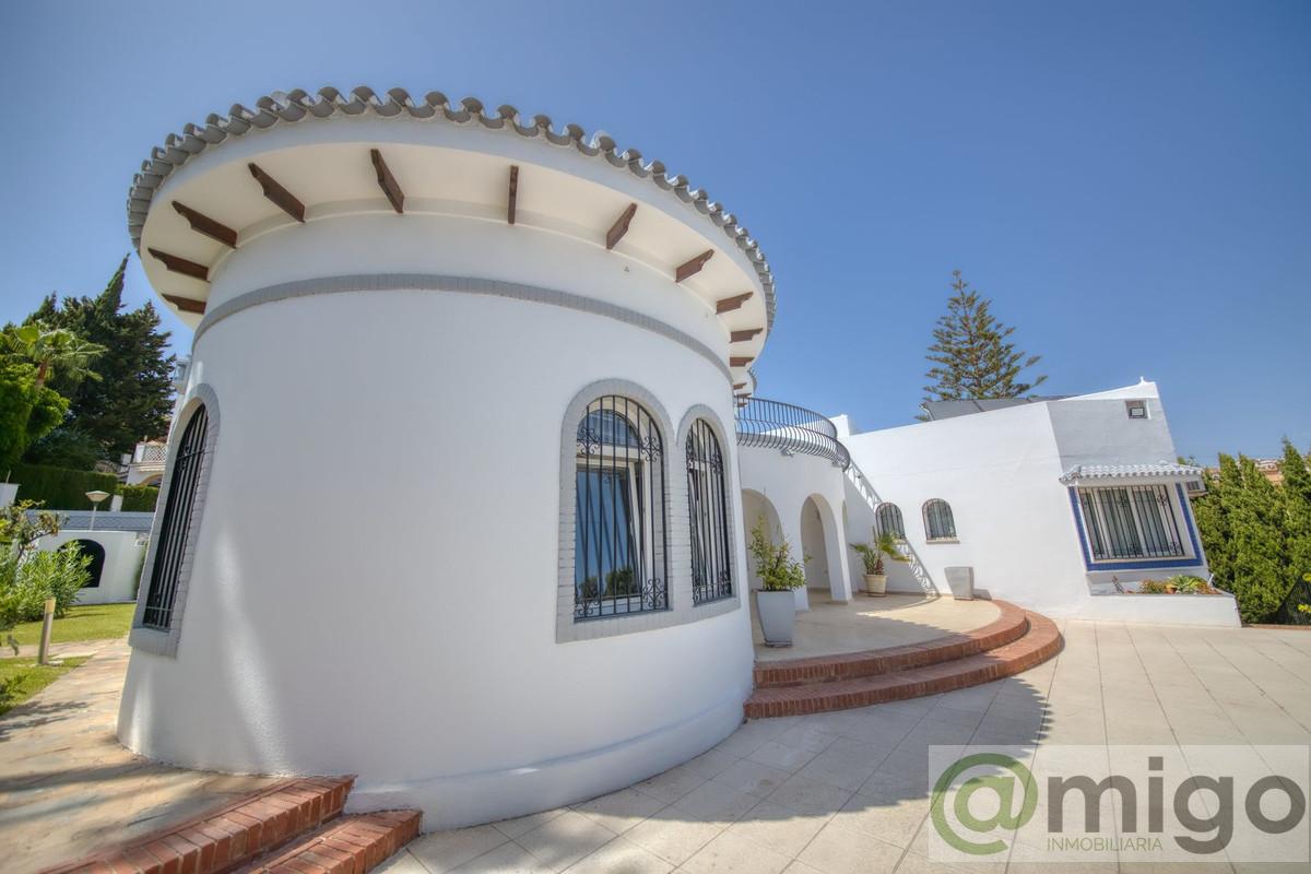 Venta de villa en Benalmadena