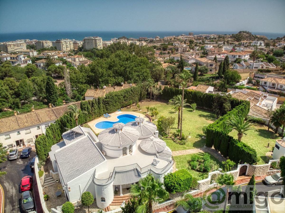 Venta de villa en Benalmadena