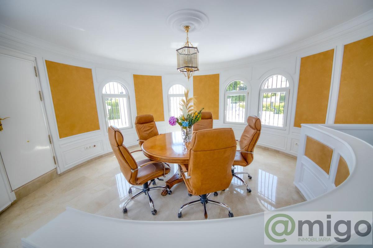 Venta de villa en Benalmadena