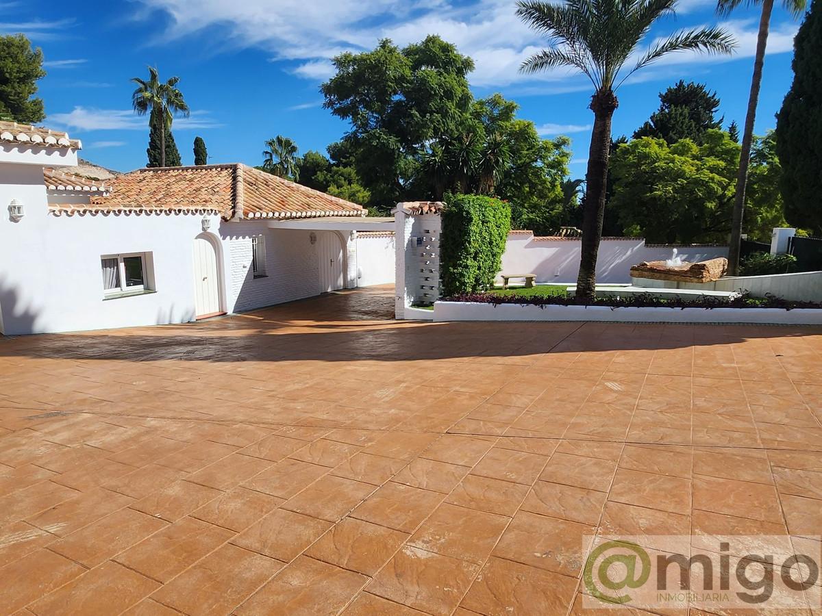 Venta de villa en Benalmadena