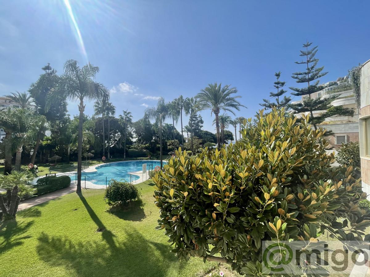 For sale of apartment in Marbella