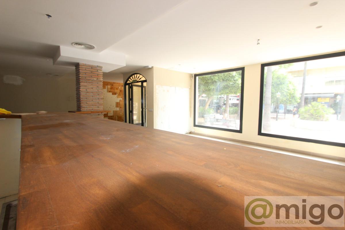 For sale of commercial in Marbella
