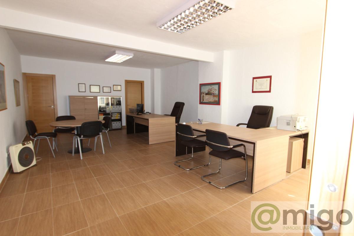For sale of commercial in Marbella