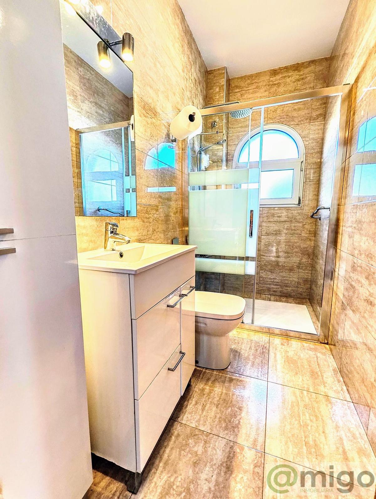 Venta de villa en Benalmadena Costa